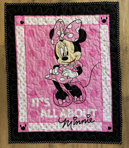 MINNIE MOUSE "IT'S ALL ABOUT MINNIE" Inspired Quilted Blanket