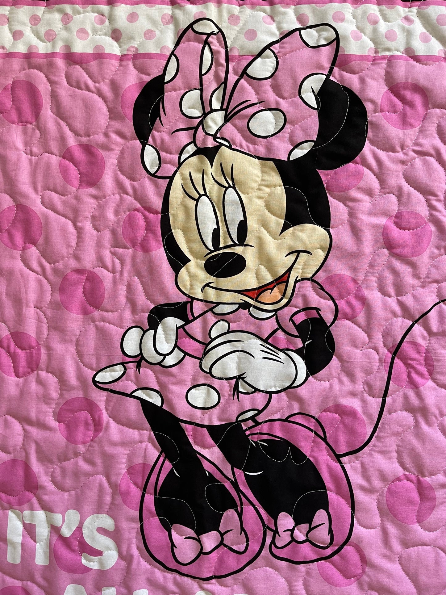 MINNIE MOUSE "IT'S ALL ABOUT MINNIE" Inspired Pink Black White Quilted Blanket