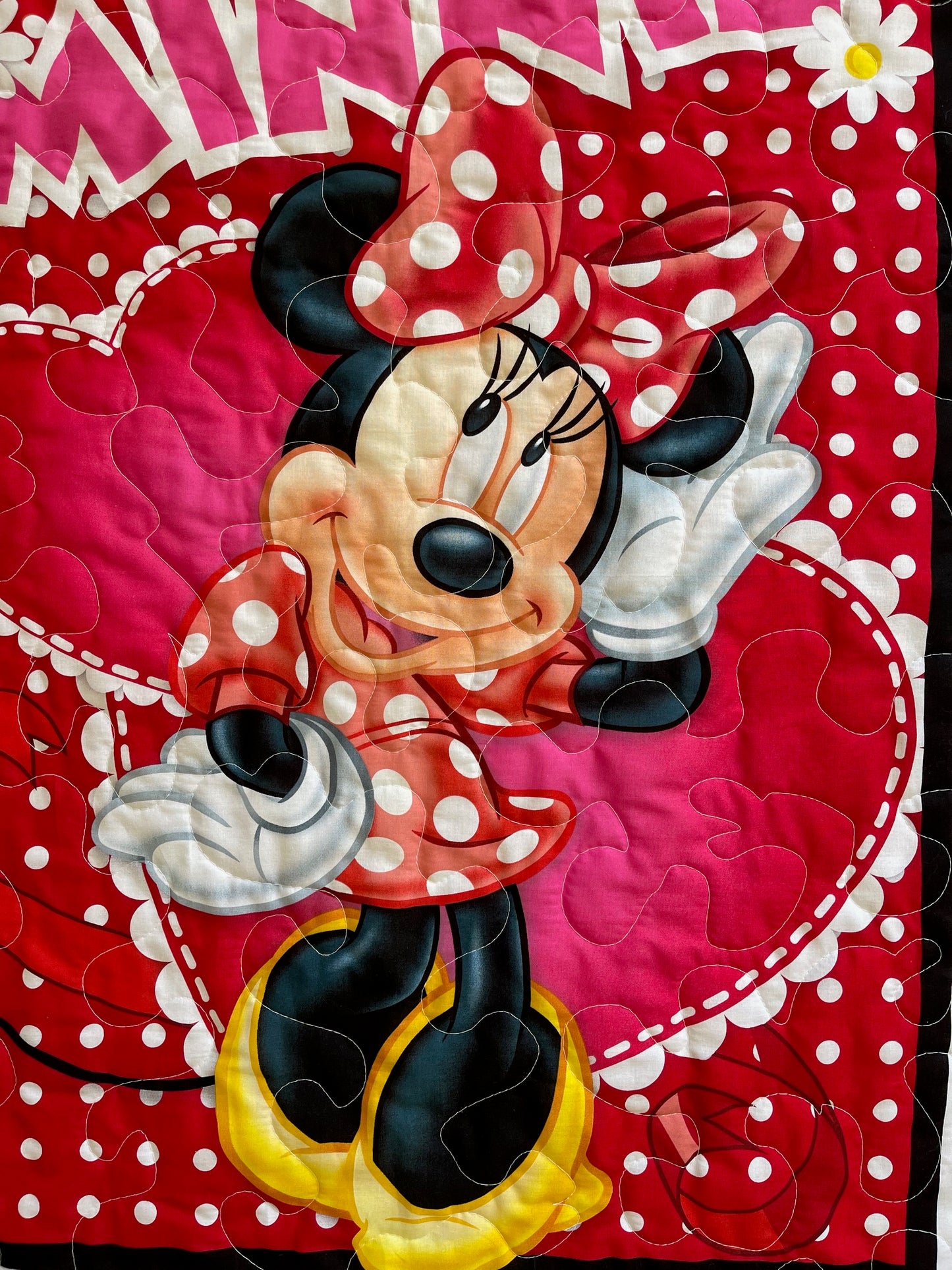 MINNIE MOUSE "LOVE MINNIE HEARTS" Inspired QUILTED BLANKET