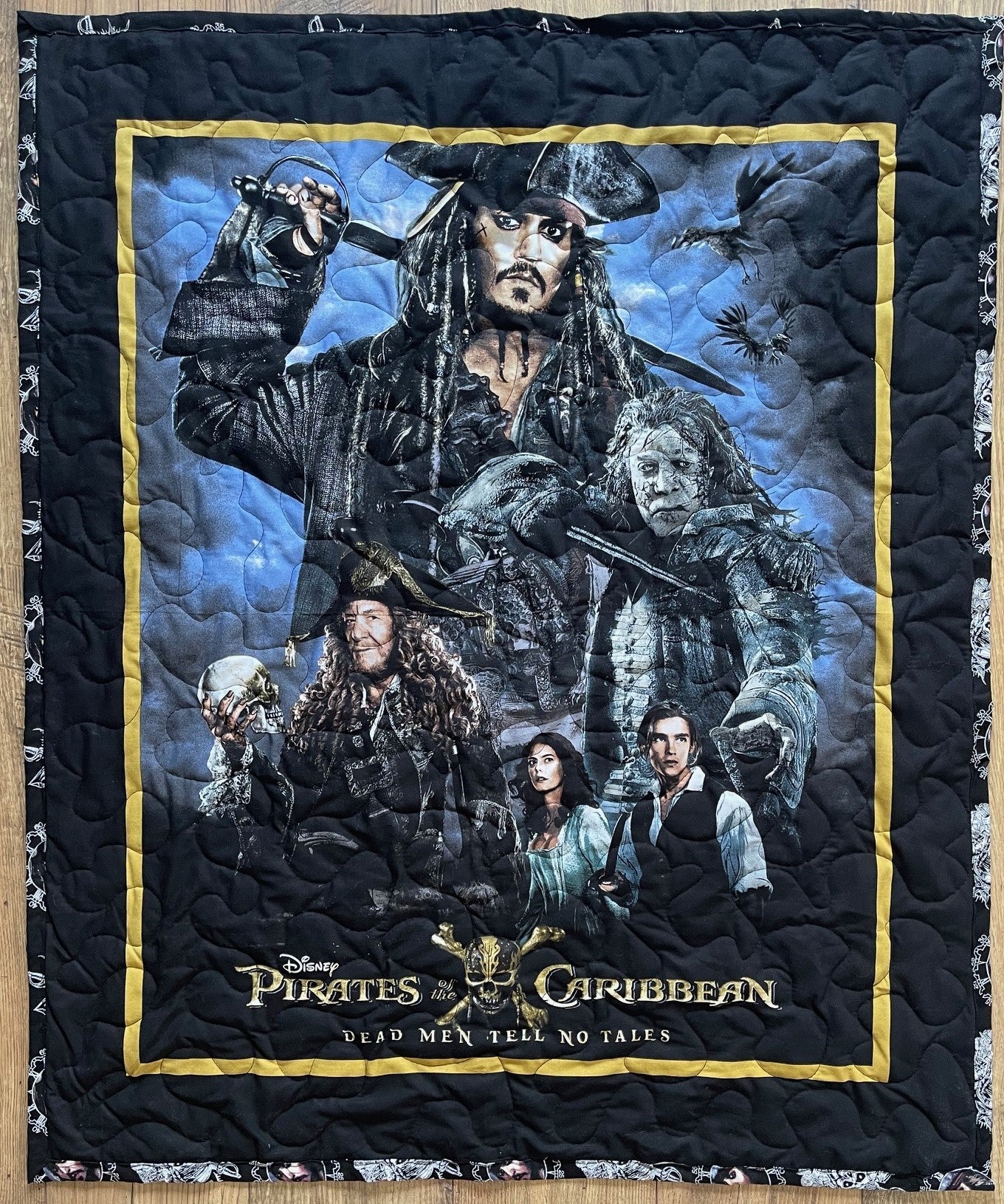 PIRATES OF THE CARIBBEAN JACK SPARROW "DEAD MEN TELL NO TALES" QUILTED BLANKET