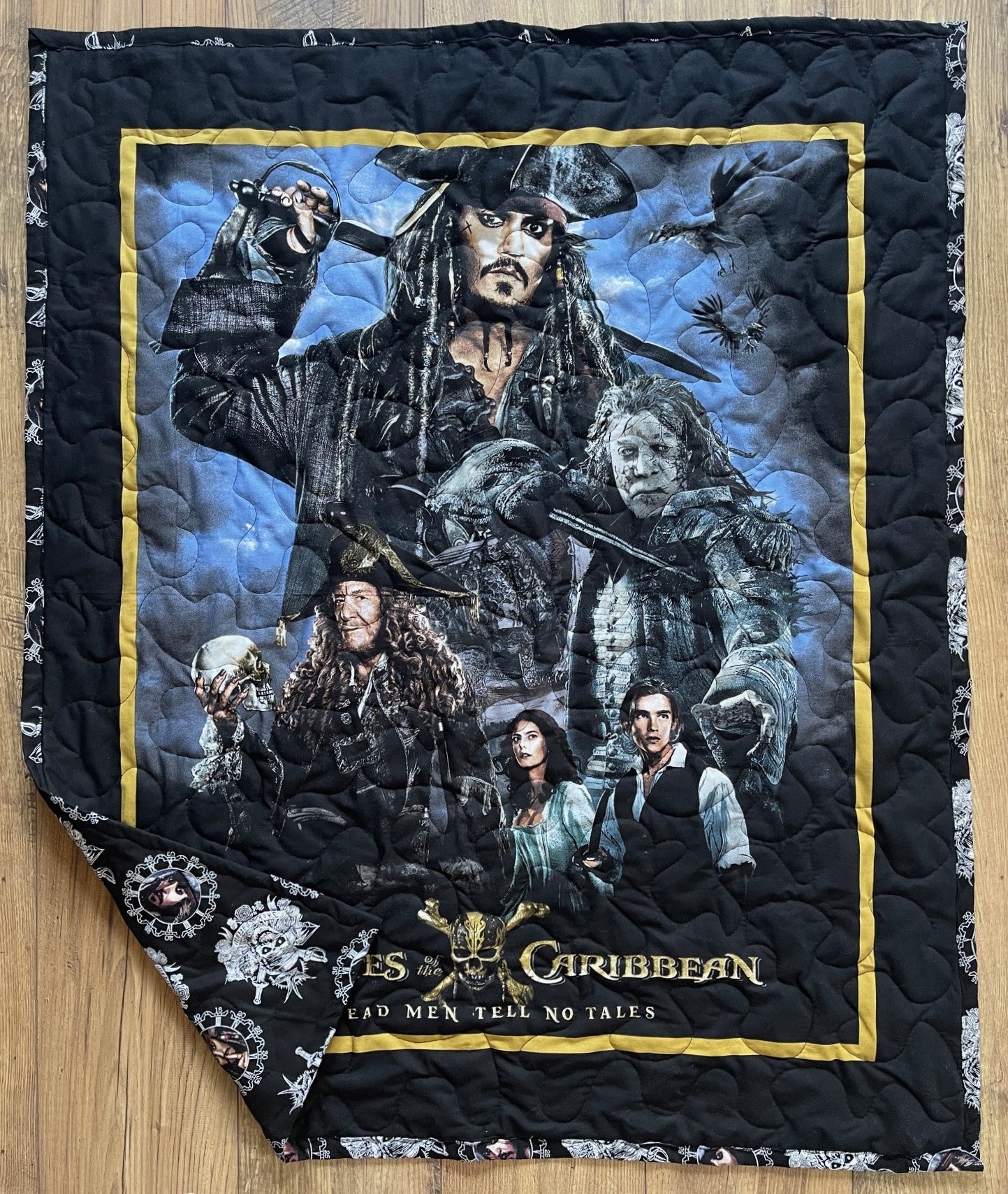 PIRATES OF THE CARIBBEAN JACK SPARROW "DEAD MEN TELL NO TALES" QUILTED BLANKET