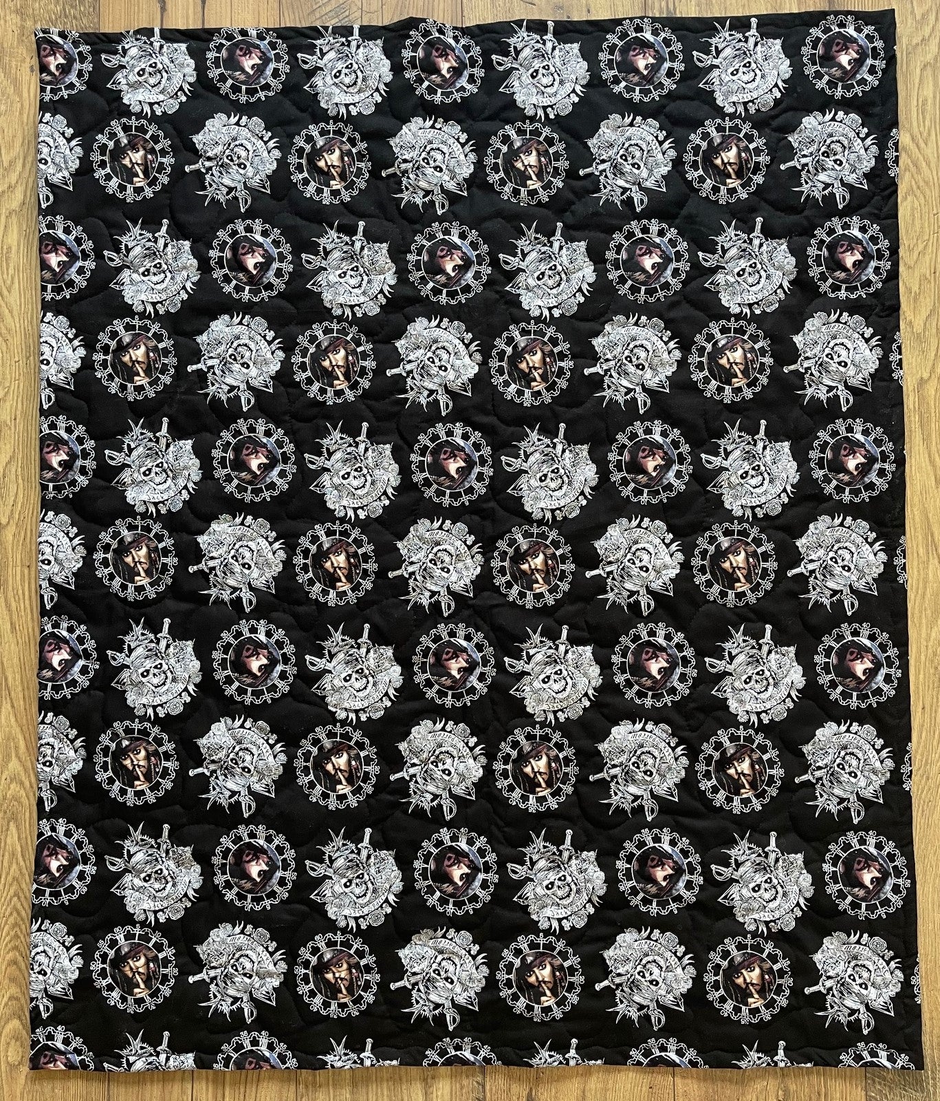 PIRATES OF THE CARIBBEAN JACK SPARROW "DEAD MEN TELL NO TALES" QUILTED BLANKET