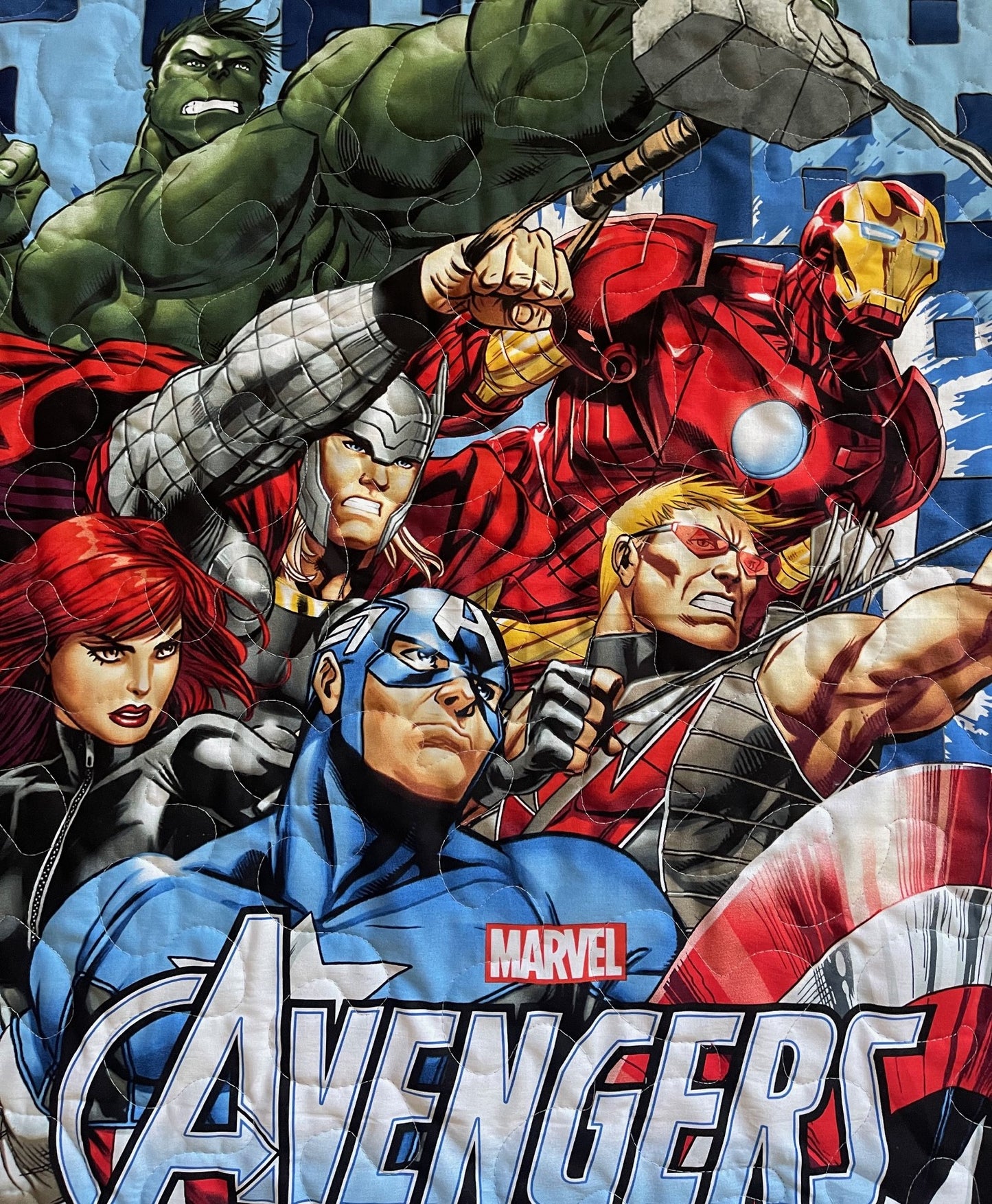 MARVEL SUPERHEROES AVENGERS ASSEMBLE BLACK WIDOW, HAWKEYE, THOR, THE HULK, IRON MAN, CAPTAIN AMERICA Inspired Quilted Blanket Soft Flannel Backing
