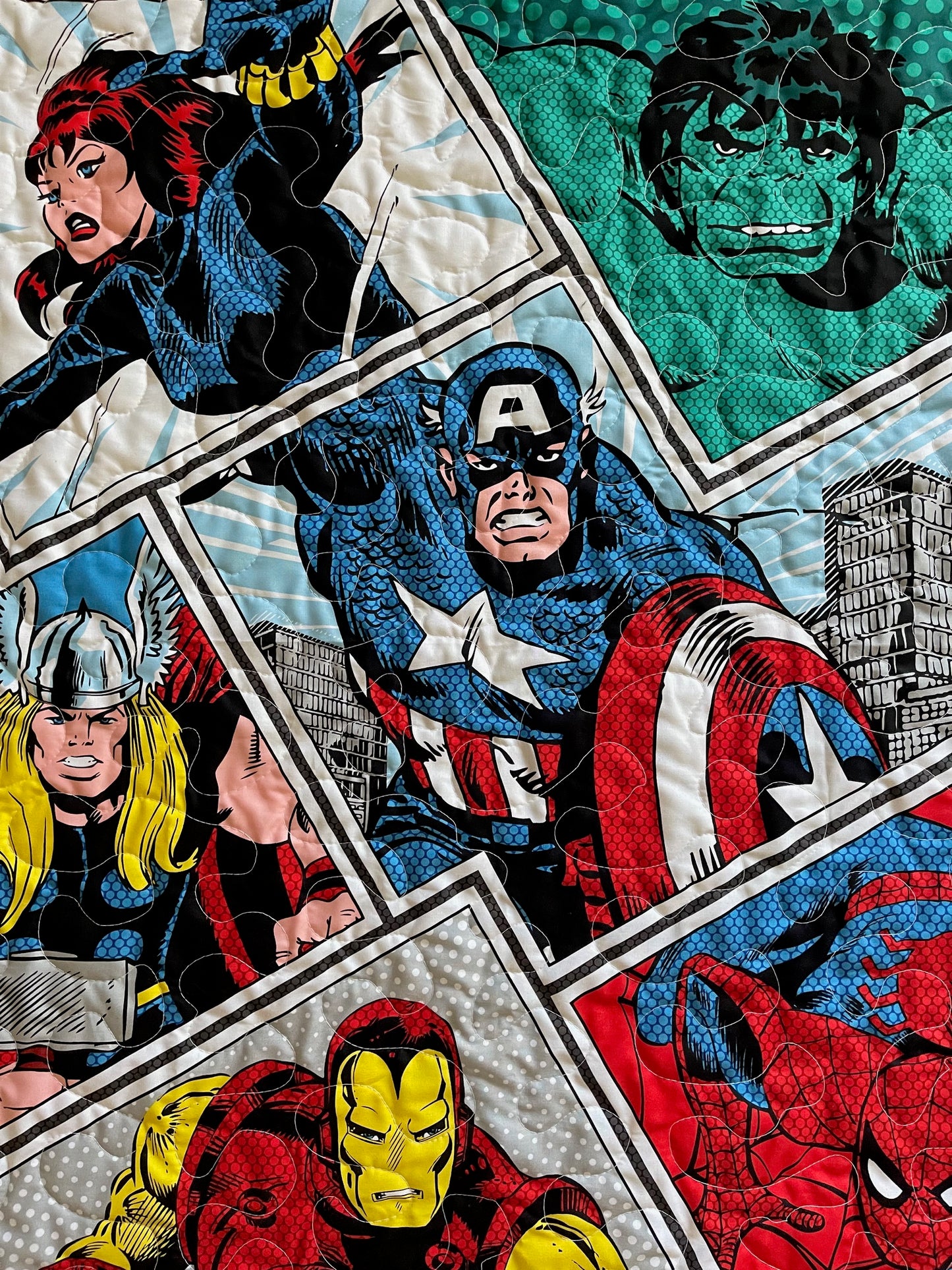 MARVEL SUPERHEROES AVENGERS BLACK WIDOW, SPIDER MAN, THOR, THE HULK, IRON MAN, CAPTAIN AMERICA Inspired Quilted Blanket Soft Flannel Backing
