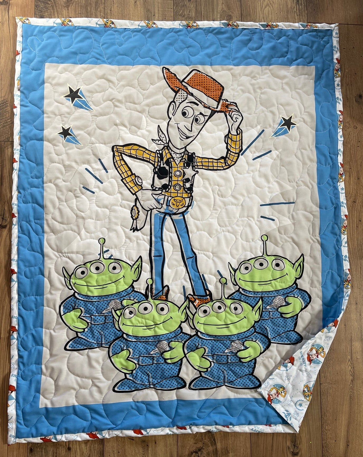 TOY STORY SHERIFF WOODY & THE ALIENS INSPIRED QUILTED BLANKET