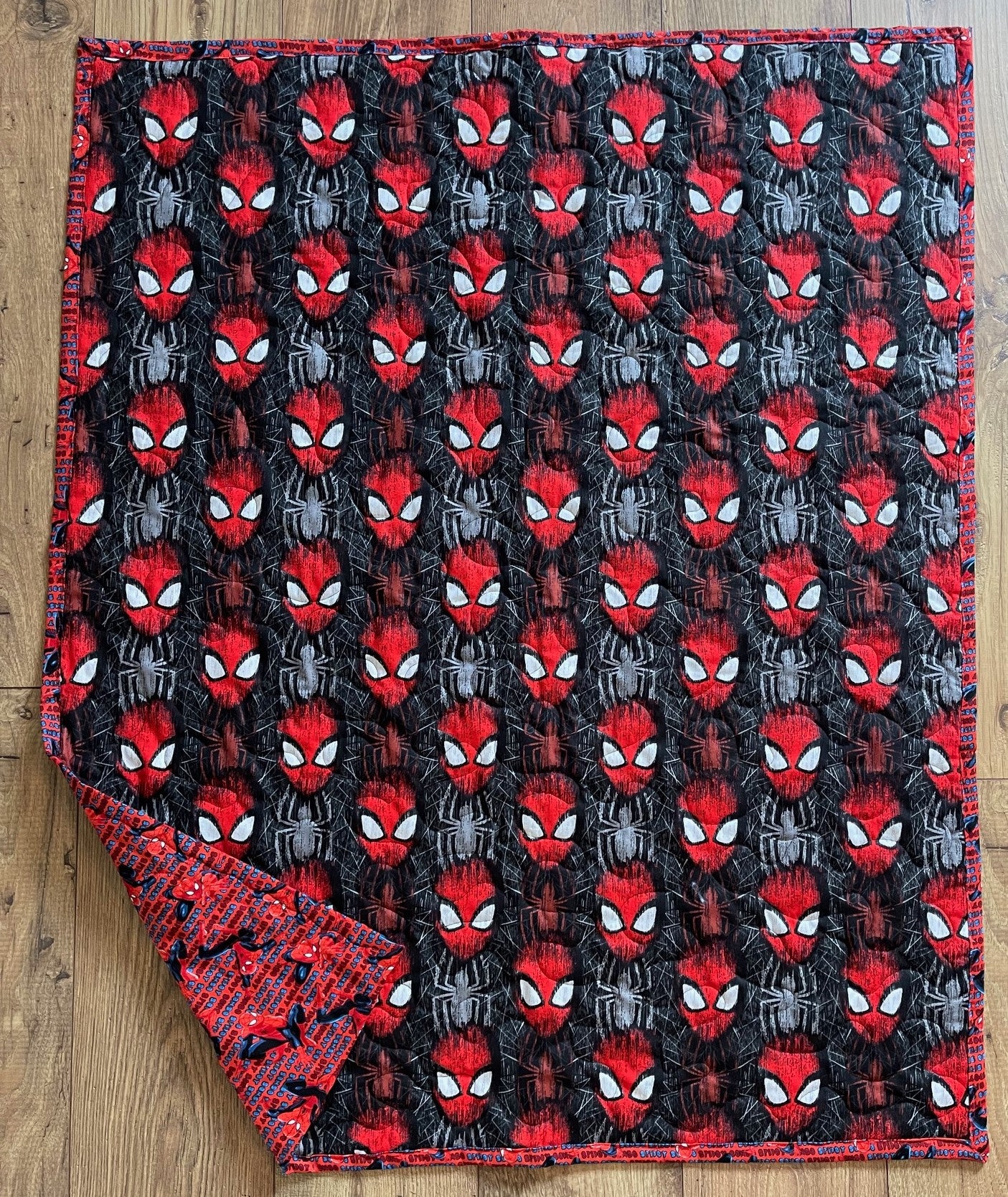 THE AMAZING SPIDER-MAN Inspired REVERSIBLE QUILTED BLANKET