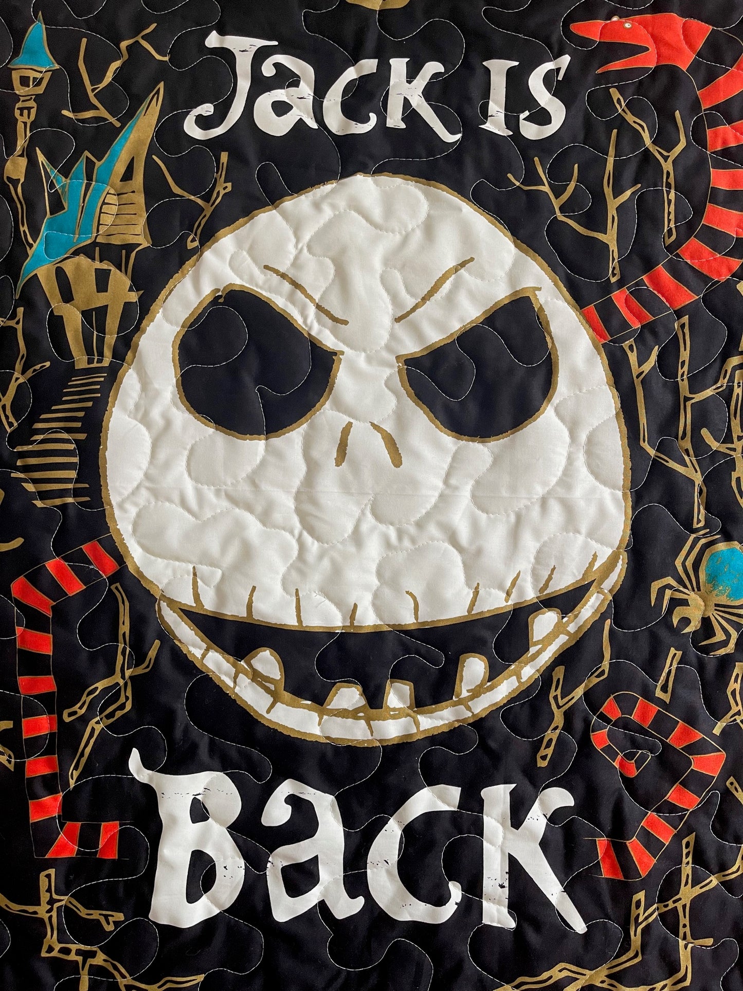 NIGHTMARE BEFORE CHRISTMAS JACK IS BACK GLOWS IN THE DARK QUILTED BLANKET
