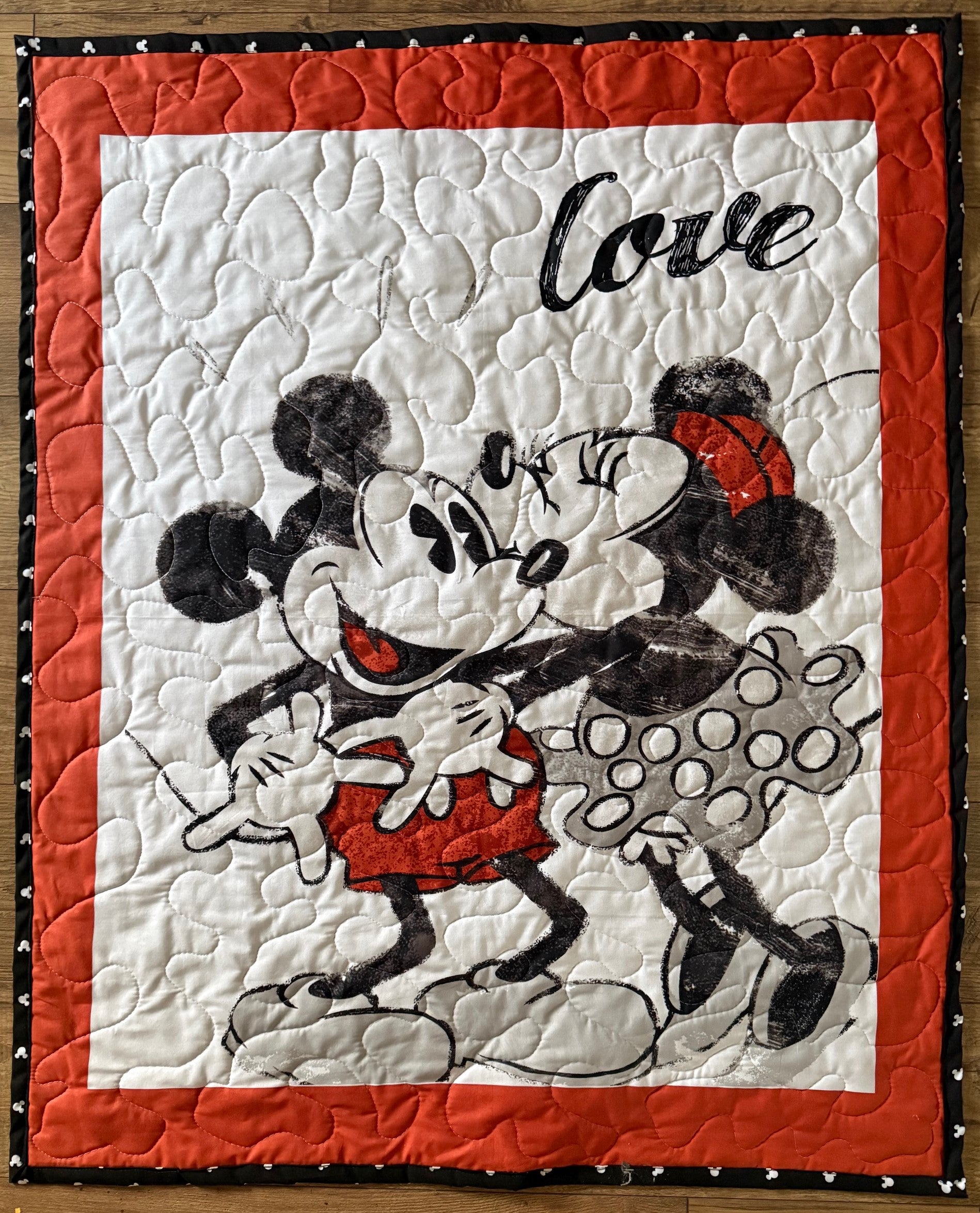 MICKEY MOUSE & MINNIE MOUSE *LOVE* Inspired Quilted Blanket