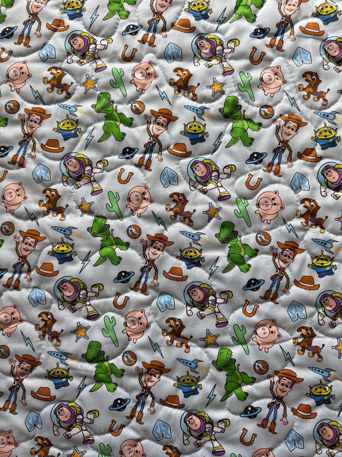 TOY STORY *READY FOR ACTION* SHERIFF WOODY, BUZZ LIGHTYEAR, JESSIE INSPIRED QUILTED BLANKET