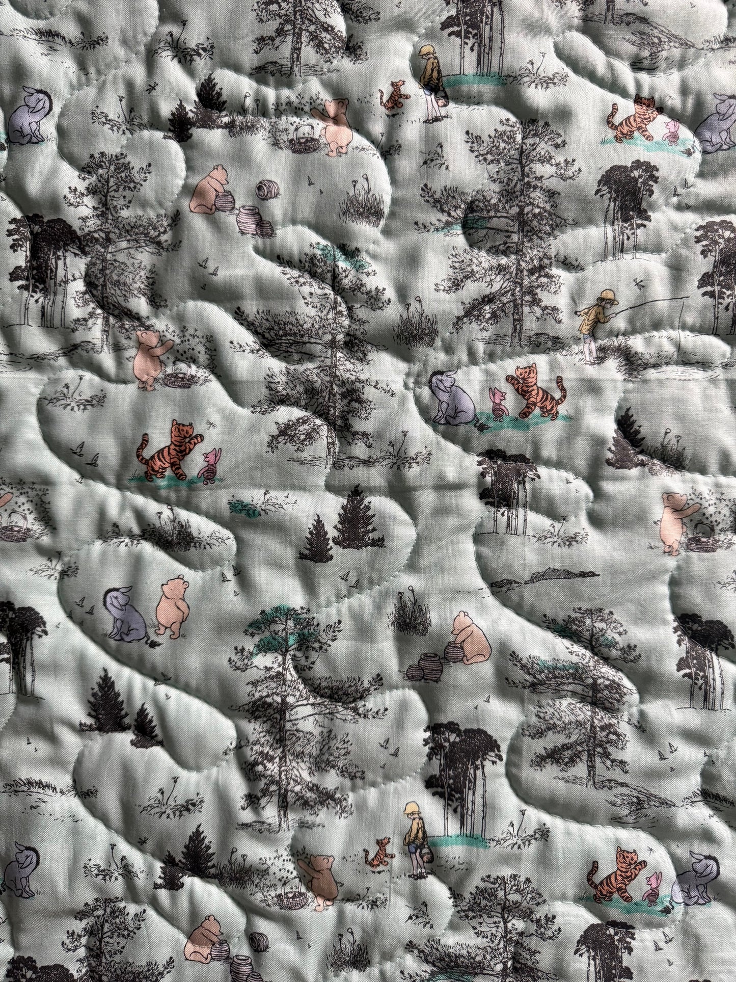 VINTAGE CLASSIC WINNIE THE POOH CHARACTERS GREEN INSPIRED QUILTED BLANKET