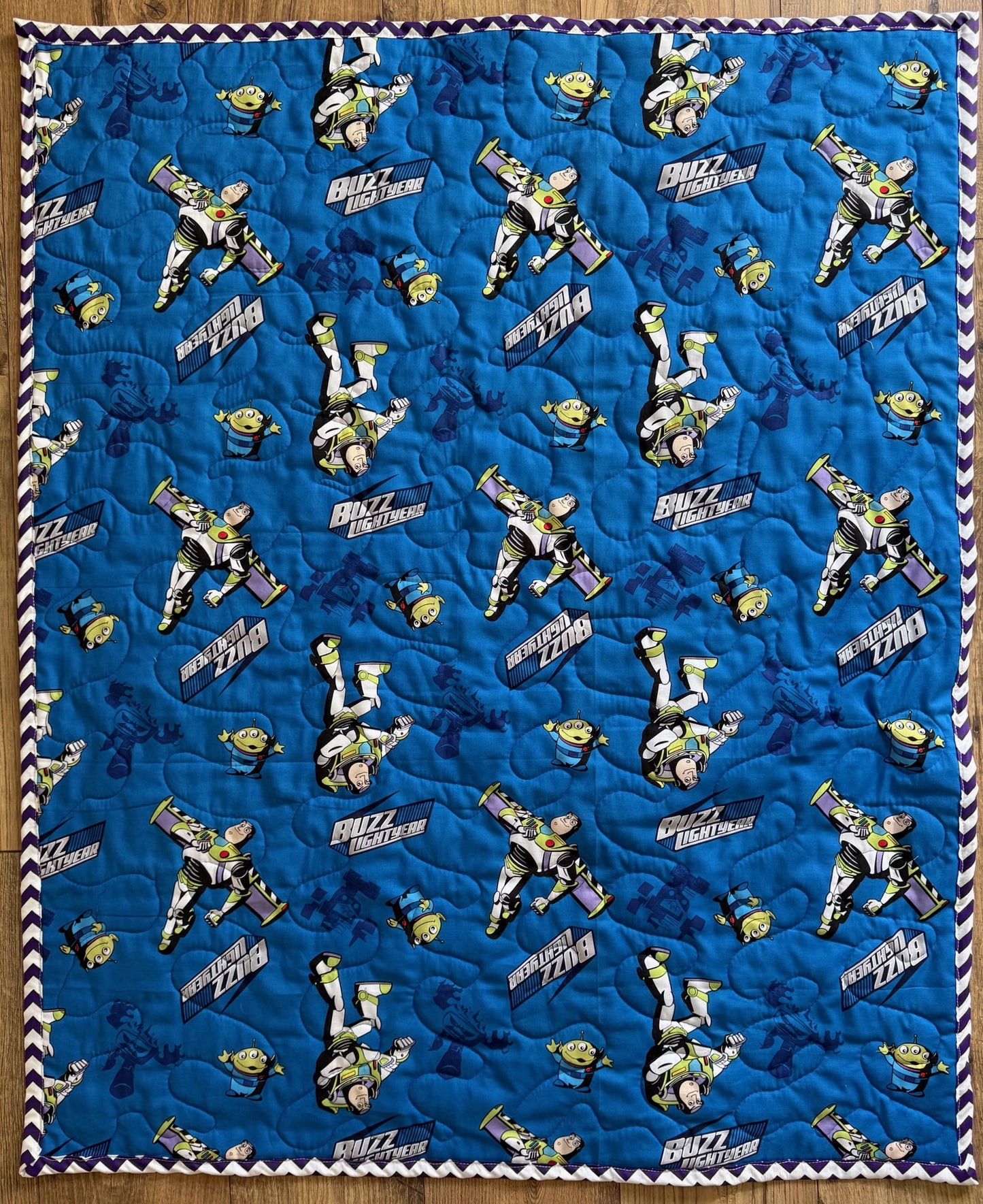 TOY STORY BUZZ LIGHTYEAR SPACE RANGER & ALIENS INSPIRED QUILTED BLANKET