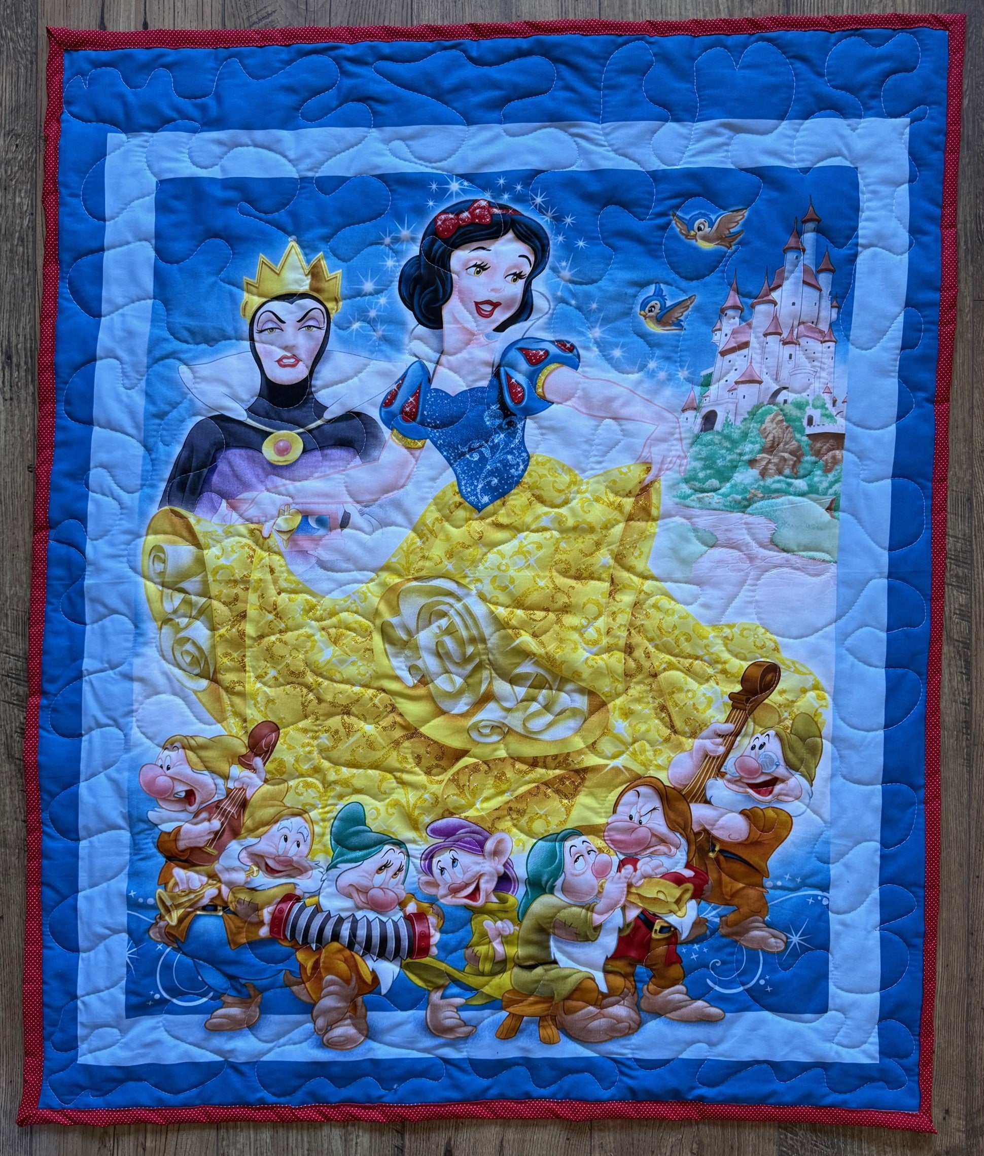 CLASSIC SNOW WHITE AND THE SEVEN DWARFS EVIL WITCH INSPIRED QUILTED BLANKET