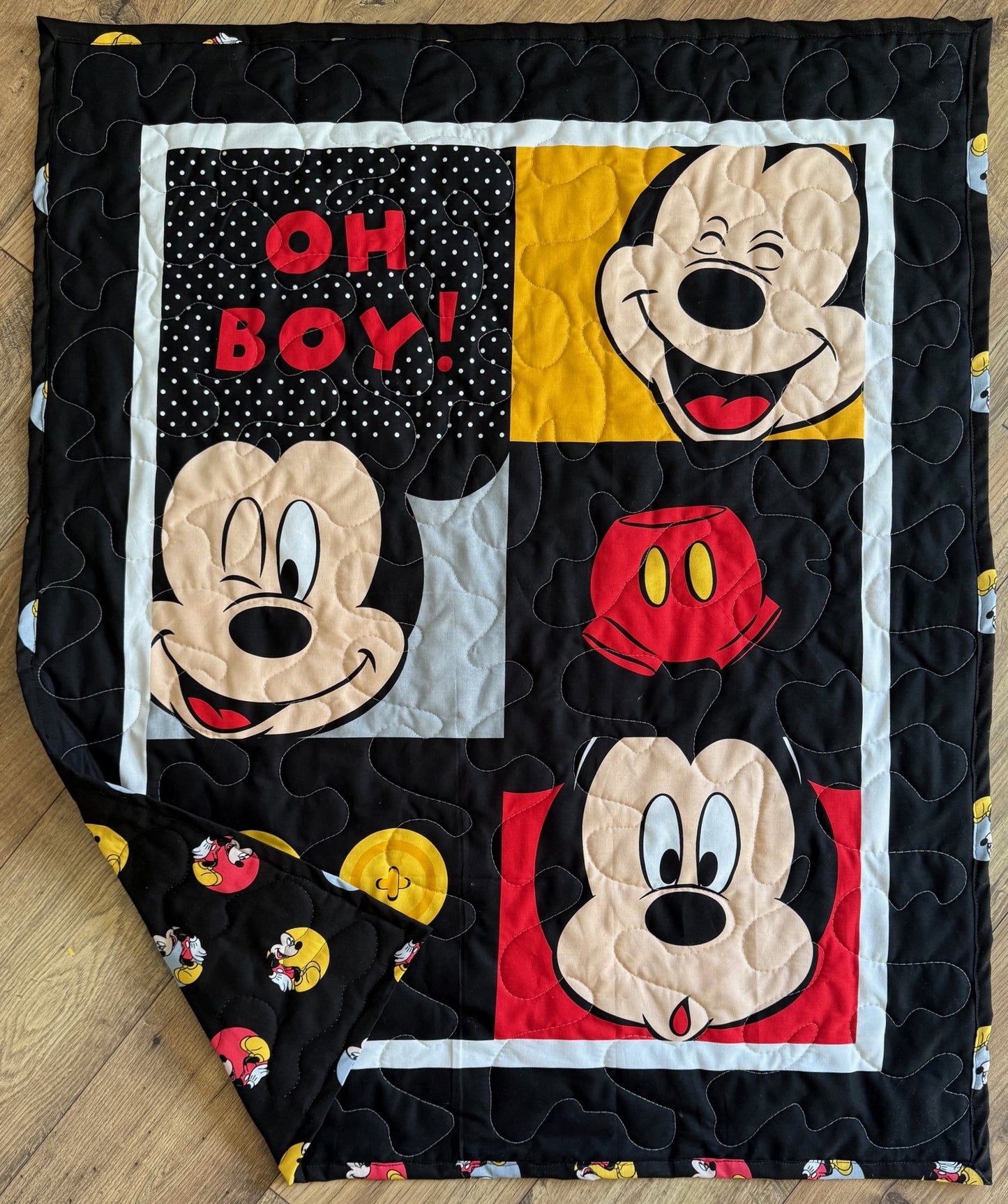 CLASSIC MICKEY MOUSE OH BOY! INSPIRED QUILTED BLANKET