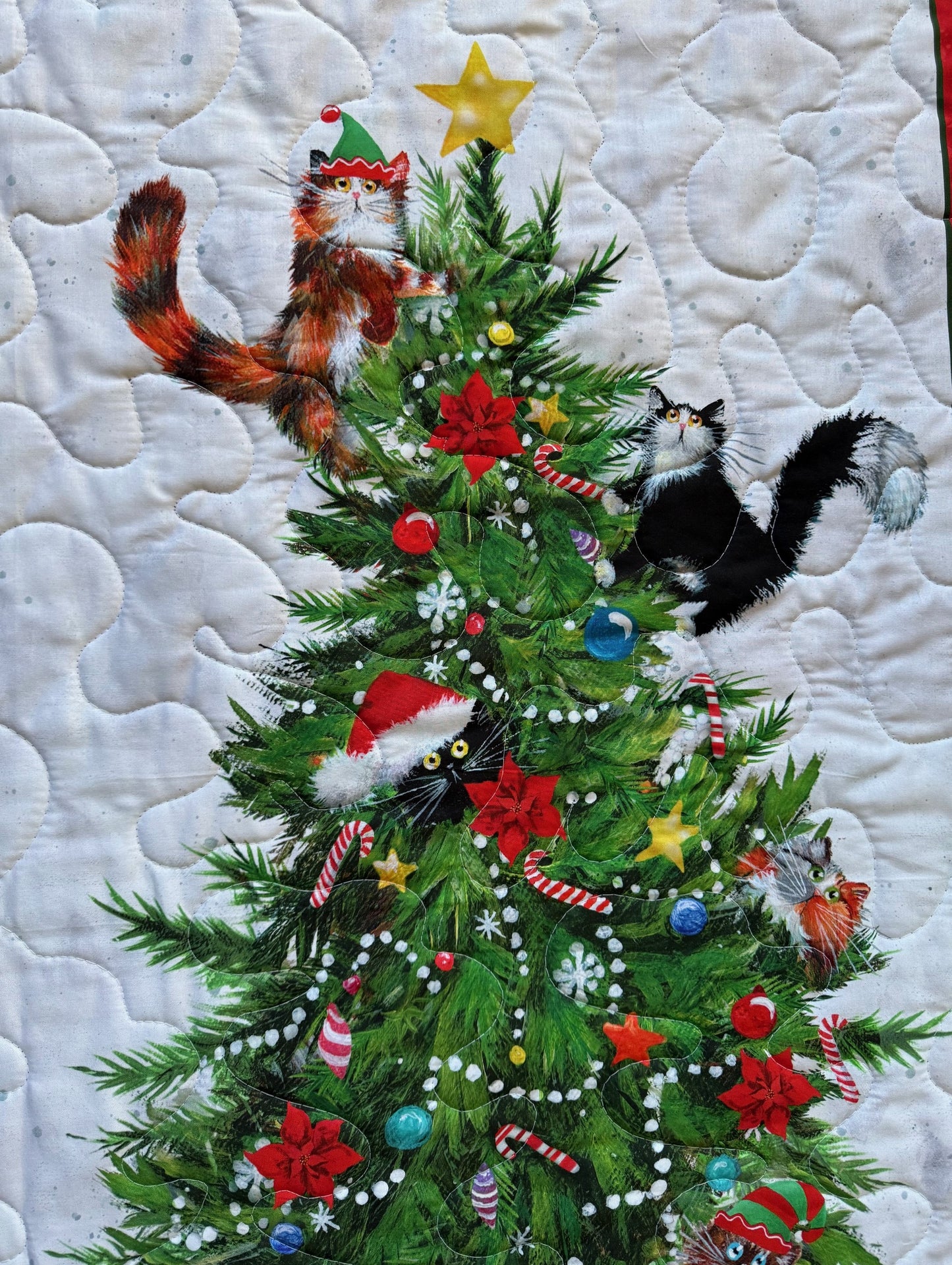 MEOWY CHRISTMAS CAT HAVING FUN IN THE CHRISTMAS TREE QUILTED BLANKET
