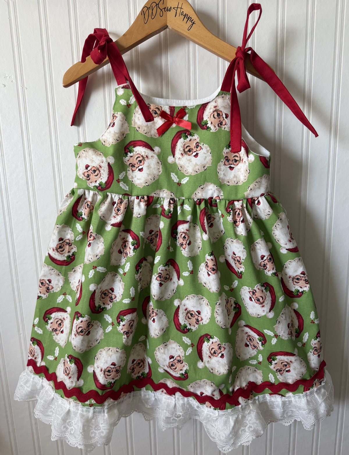 Girls, Infant and Toddlers CHRISTMAS VINTAGE SANTA TOSS GREEN DRESS