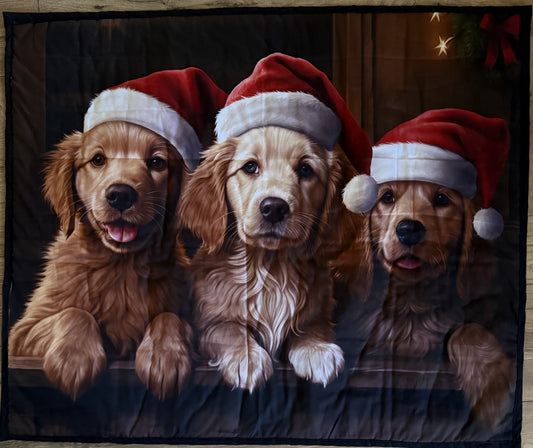 CHRISTMAS 3 GOLDEN RETRIEVER SANTA DOGS Quilted Blanket