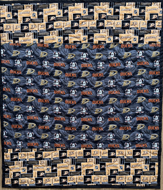 ANAHEIM DUCKS ICE HOCKEY INSPIRED QUILTED BLANKET