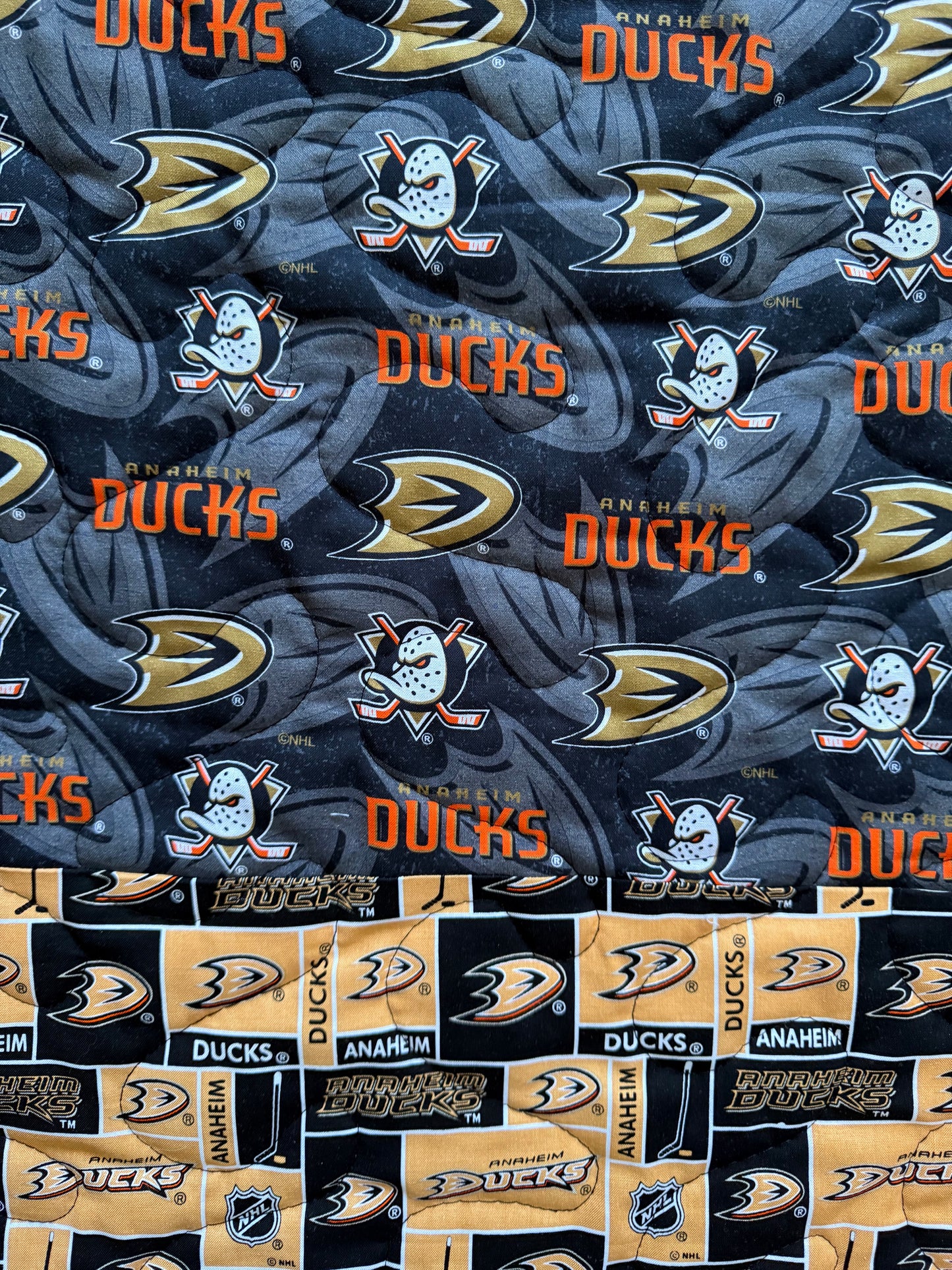 ANAHEIM DUCKS ICE HOCKEY INSPIRED QUILTED BLANKET