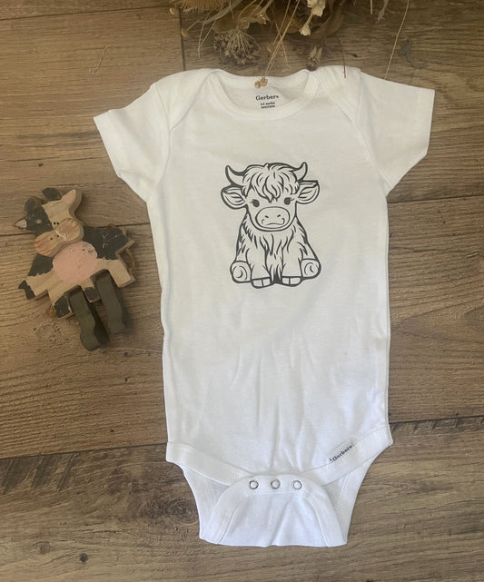 HIGHLAND COW INSPIRED Boys & Girls Infant Baby Onesie Bodysuit One Piece Outfit
