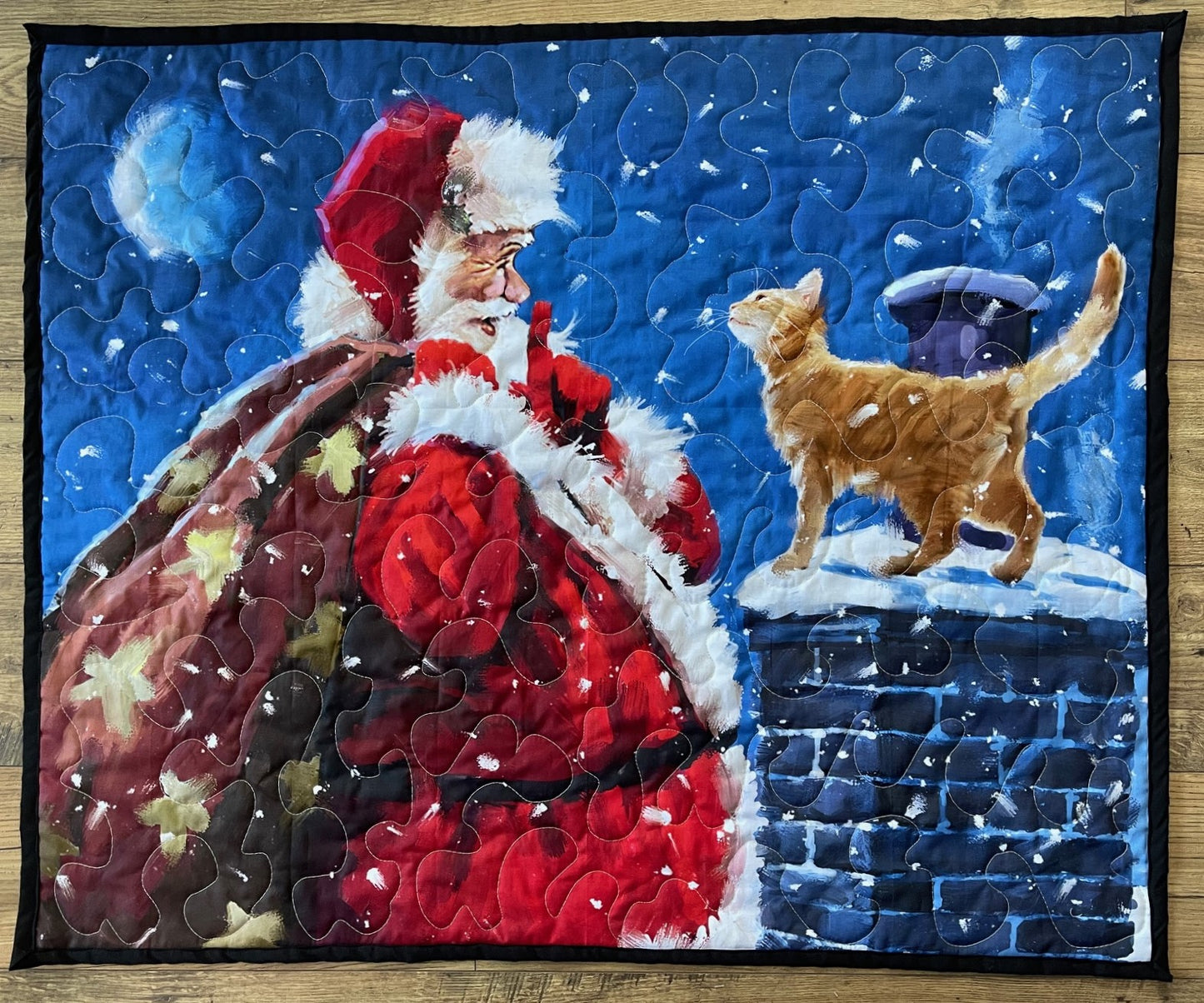 NIGHT BEFORE CHRISTMAS SANTA & ORANGE KITTY QUILTED BLANKET 