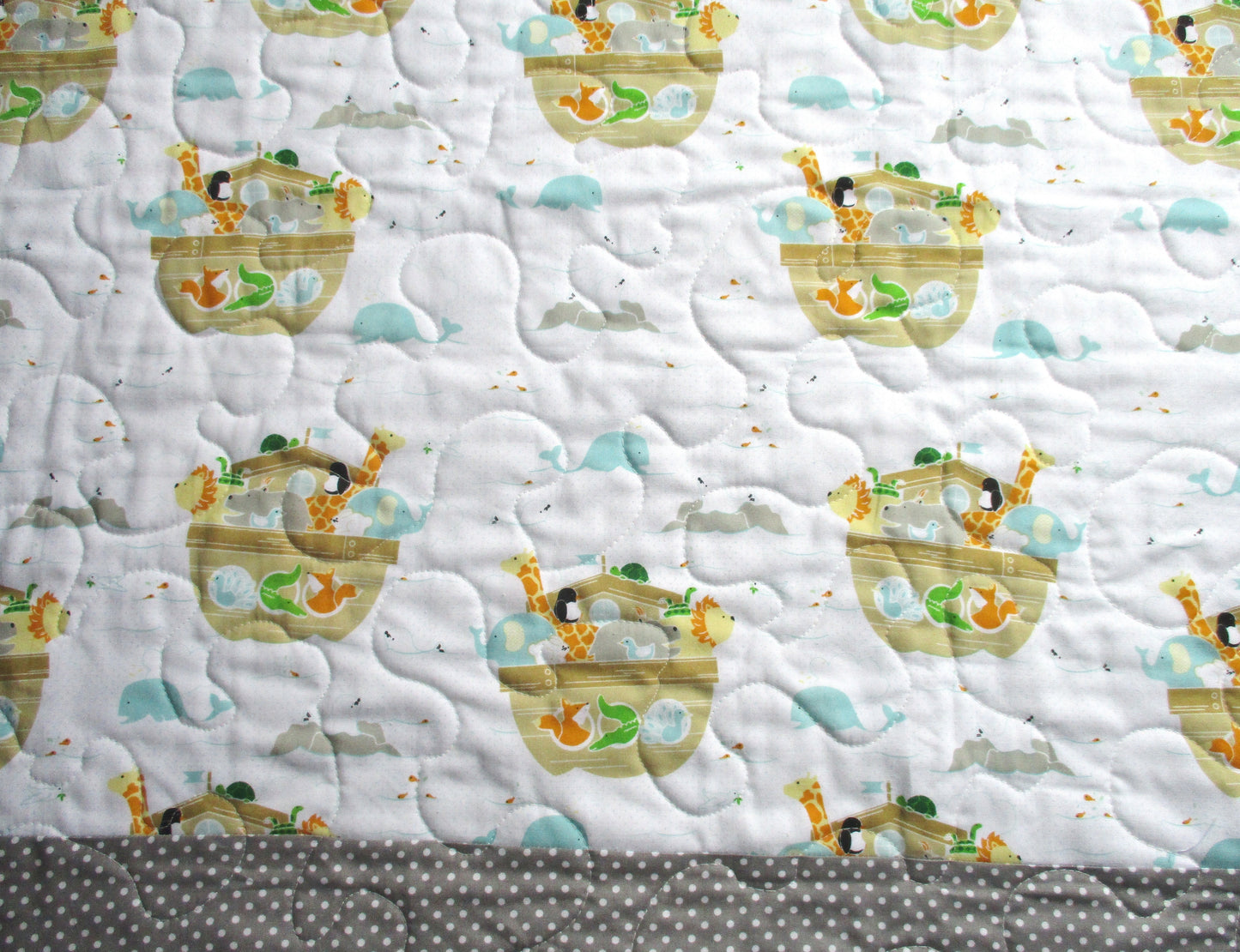 NOAH'S ARK Pastel Quilted Blanket Nursery Child Toddler Bedding to Adult Lap Blanket