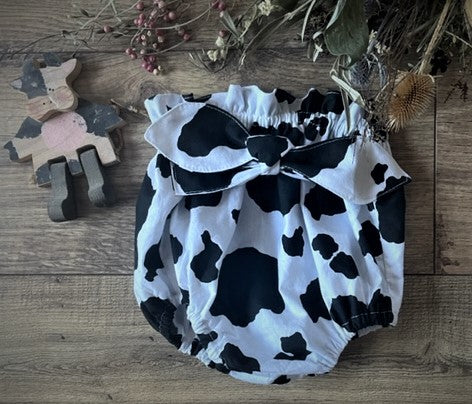 Infant HOLY COW I'M CUT Funny Infant Baby Boho Style Onesie Bodysuit and Bloomer Diaper Cover Set