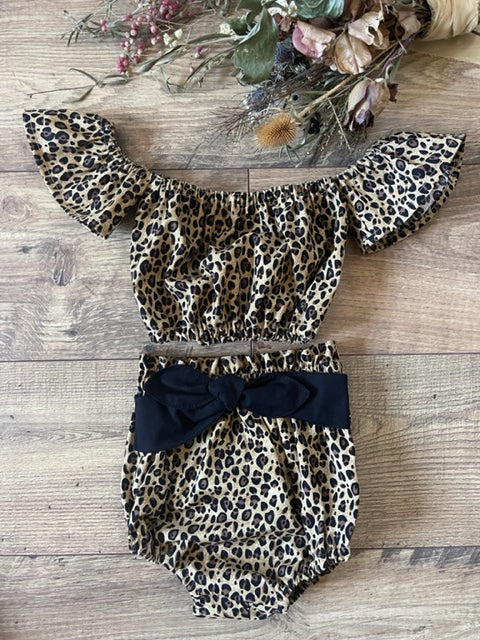 Infant Toddler Girls 2 Piece Cheetah Boho Style Outfit Off the Shoulder Top Cheetah Bloomers Diaper Cover